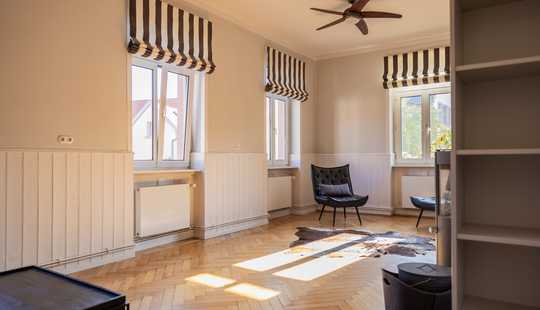 Bild von HISTORISCHER CHARME TRIFFT MODERNES FLAIR - Einzigartiger, sanierter Stil-Altbau in FFM-Niederursel