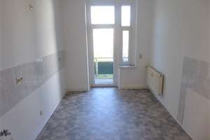 Großzügige 3-Raum mit Balkon in schöner Sonnenberglage zu verkaufen!!! – Münchner Str. 61, 9130 Sonnenberg, Chemnitz – Vorschaubild 2