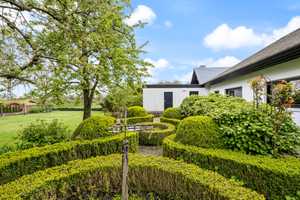 Stilvolles Einfamilienhaus mit Keller und Garage -
unmittelbare Nähe zum Feldrand und zum Wald. – Stormarn (Kreis) – Vorschaubild 50