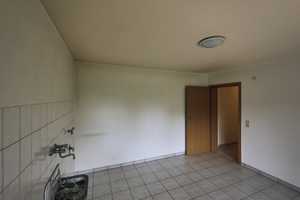 Viel Platz für Ihre individuellen Wünsche: Top-Gepflegtes Wohnhaus mit Büro und großem Grundstück – Tuttlingen (Kreis) – Vorschaubild 69