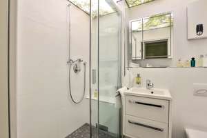 NEUER PREIS! Solide vermietet und möbliertes "Schmuckkästchen" mit Klima, Balkon und TG-Stellplatz – Die vollständige Adresse der Immobilie erhältst du vom Anbieter., 53177 Alt-Godesberg, Bonn – Vorschaubild 5