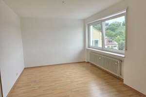 Ruhig gelegene 3-Zi-Wohnung im obersten Geschoss mit EBK, Balkon & Gartennutzung, Garage optional – Die vollständige Adresse der Immobilie erhältst du vom Anbieter., 97082 Steinbachtal, Würzburg – Vorschaubild 6