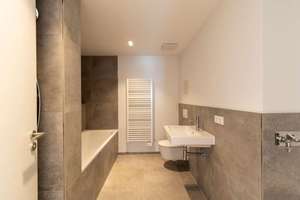 Bezugsfertige 3-Zimmer-Neubauwohnung mit Balkon – Die vollständige Adresse der Immobilie erhältst du vom Anbieter., 82061 Neuried – Vorschaubild 3
