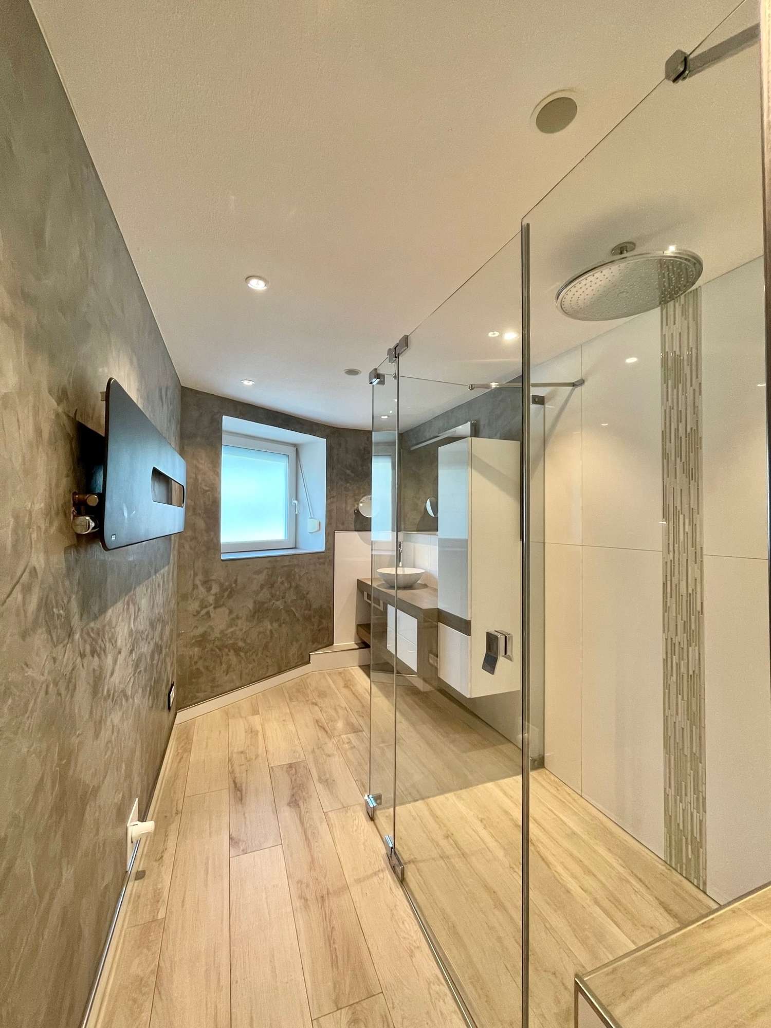 Immobilie in Aßling - Renovierte Erdgeschosswohnung mit Wärmepumpe und PV-Anlage! - Bild 2