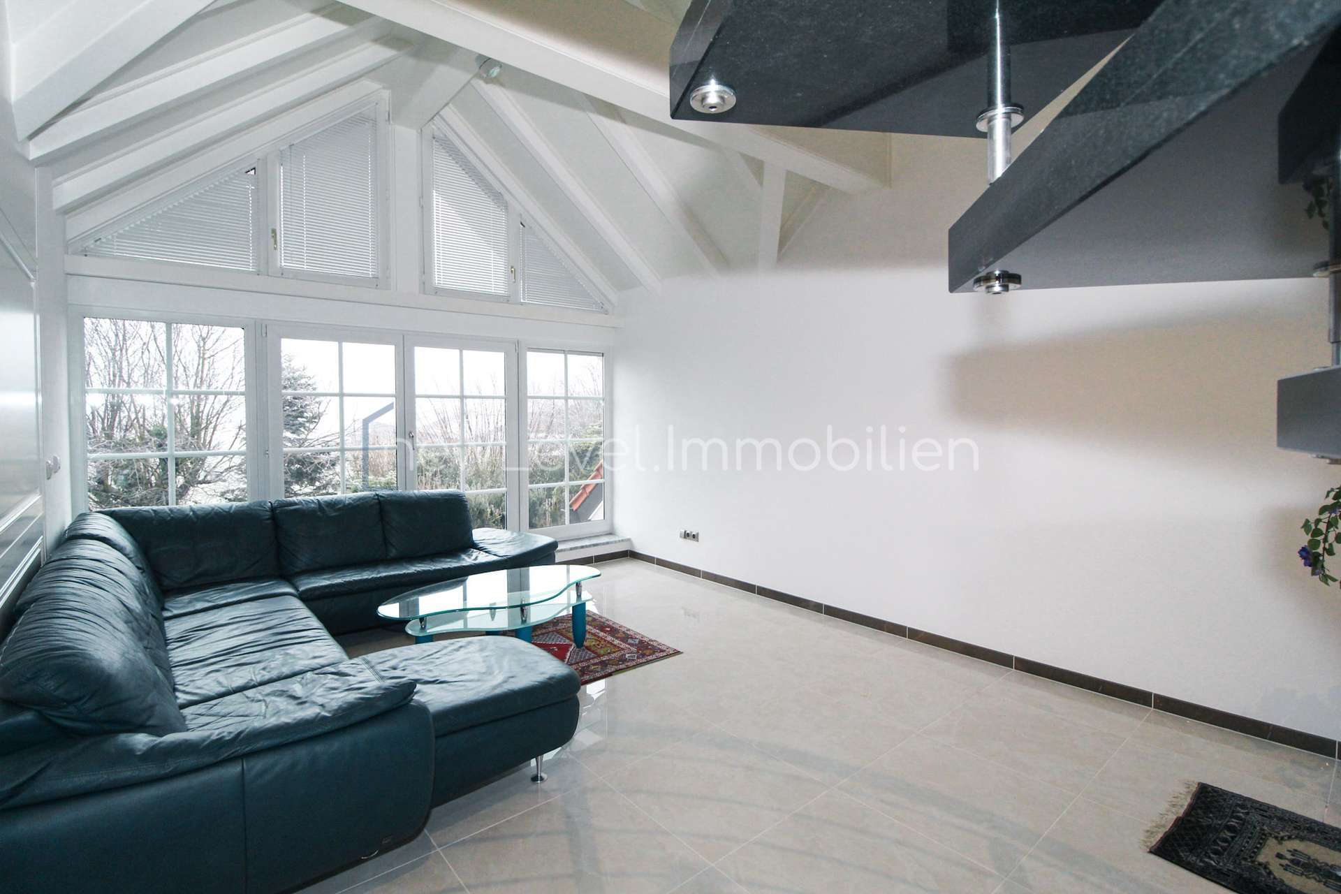 Immobilie in Apfeltrach - Wunderschönes Zweifamilienhaus mit gehobener Ausstattung - Bild 2