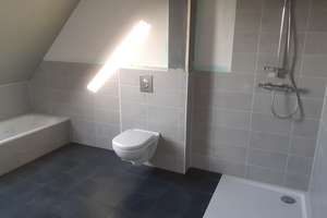 Für Käufer provisionsfrei, moderne Doppelhaushälfte in massiver Bauweise mit Luftwärmepumpe! – Hauptstraße 2b, 25715 Averlak – Vorschaubild 5