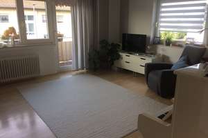 **Gepflegte 4-Zimmer-Wohnung mit 123 m², Einbauküche, Balkon & direkter Feldrandlage** – Eschenstraße 3, 65205 Nordenstadt, Wiesbaden – Vorschaubild 2