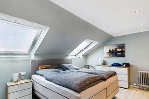 Die Tür geht auf, der Blick hinauf: 4-Zimmer mit Südbalkon und Weitsicht in Feuerbach! – Die vollständige Adresse der Immobilie erhältst du vom Anbieter., 70469 Feuerbacher Tal, Stuttgart – Vorschaubild 6