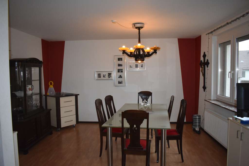 Immobilie in Rüdershausen - Umfangreiche Hofstelle mit Wohnhaus priv./gewerbl. in jeder Hinsicht nutzbar - Bild 1