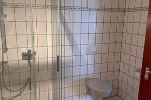 Zwei Zimmer in Mannheim Sandhofen am Stich: Helle Wohnung mit Aufzug