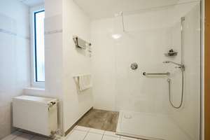 2‑Zimmer‑Wohnung mit Balkon und Weserblick – mitten in Vegesack – Weserstraße 81, 28757 Vegesack (Ortsteil), Bremen – Vorschaubild 4