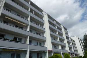 Ideal für Singles oder Pärchen - In Sanierung mit Balkon und Wannenbad! – Naumburger Ring 32, 12627 Hellersdorf, Berlin – Vorschaubild 8