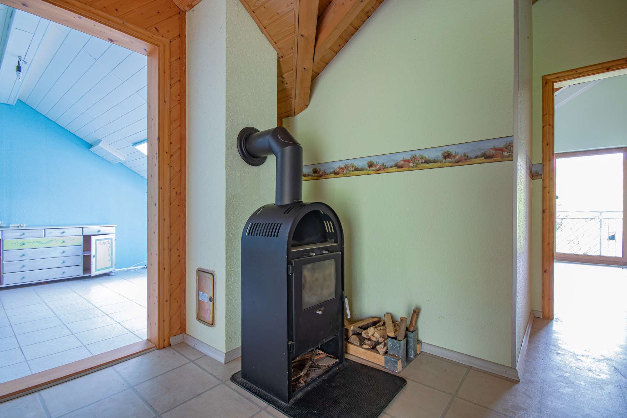 Immobilie in Weilheim - Zwei vielseitig nutzbare Doppelhaushälften mit großem Ausbaupotenzial in Weilheim - Heubach - Bild 6