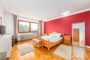 Sehr viel Platz für Ihre Familie! Geräumiges Einfamilienhaus in Pfakofen! – Regensburg (Kreis) – Vorschaubild 7