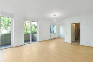 Attraktives Studio Apartment in Karlshorst: bezugsfrei, frisch renoviert und mit Balkon – Die vollständige Adresse der Immobilie erhältst du vom Anbieter., 10318 Karlshorst, Berlin – Vorschaubild 1
