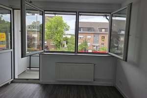 Schöne und komplett sanierte 3,5 Zimmer Wohnung in DU-Großenbaum mit 2 Balkonen – Angermunderstr. 85, 47269 Großenbaum, Duisburg – Vorschaubild 3
