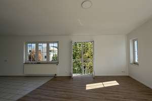 Helle, großzügige 2,5-Zimmer Wohnung mit viel Tageslicht – 53894 Mechernich – Vorschaubild 2