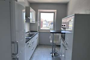 Mit Aufzug! Zentral gelegene 2 Zimmerwohnung, Balkon u.  EBK – Wohnen mit kurzen Wegen – Esserstr. 22, 58119 Hohenlimburg (Ortsteil), Hagen – Vorschaubild 2