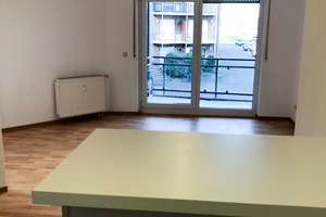 Klein, aber fein: 1-Zimmer-Wohnung im 1. OG mit Küchenzeile, Balkon und Stellplatz, für Singles – Horner Straße 20, 33102 Kernstadt, Paderborn – Vorschaubild 4