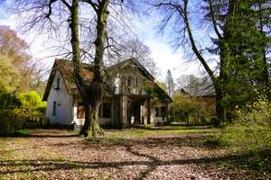Einzigartiges historisches Villenanwesen mit parkähnlichem Grundstück am Sacrower See  – Die vollständige Adresse der Immobilie erhältst du vom Anbieter., 14469 Sacrow, Potsdam – Vorschaubild 2