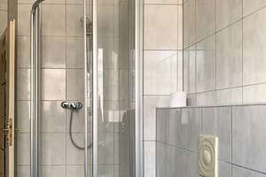 Citynah & sonnig: EG-Wohnung mit Balkon – 3er-WGs willkommen – Die vollständige Adresse der Immobilie erhältst du vom Anbieter., 33602 Mitte, Bielefeld – Vorschaubild 9