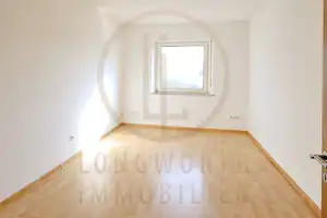 2 Zimmer WG-tauglich, zentral mit U-Bahn vor der Tür – Nürnberg – Vorschaubild 9