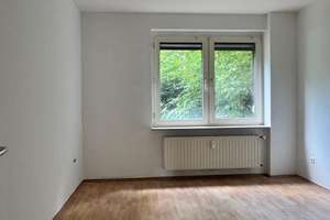 Frisch renovierte 3-Zimmer-Wohnung mit großem Privatgarten – Alleestraße 59, 41061 Hardterbroich-Pesch, Mönchengladbach – Vorschaubild 1