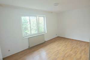 Ankommen und wohlfühlen – großzügige 3-Zimmer-Wohnung mit Loggia in Kassel – Struthbachweg 23, 34127 Nord (Holland), Kassel – Vorschaubild 1