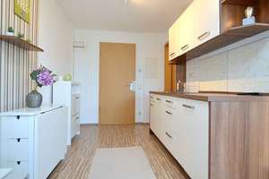 Schön möbliertes Apartment mit Balkon und WLAN in Nürnberg Nord – Die vollständige Adresse der Immobilie erhältst du vom Anbieter., 90408 Uhlandstraße, Nürnberg – Vorschaubild 3