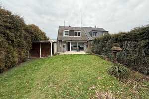Schicke Doppelhaushälfte mit 40 m² Anbau (in Wohnraum umbaubar) und Garage mit Stellplatz! – Eduard-Spranger-Straße 32, 51377 Leverkusen – Vorschaubild 1