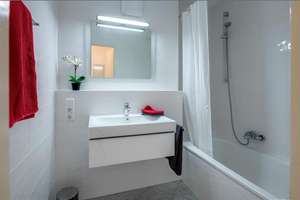 Property thumbnail 9