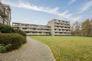 GUT GESCHNITTENE MAISONETTEWOHNUNG MIT DREI BALKONEN IN KR-FISCHELN ZU VERKAUFEN! – Die vollständige Adresse der Immobilie erhältst du vom Anbieter., 47807 Fischeln, Krefeld – Vorschaubild 13