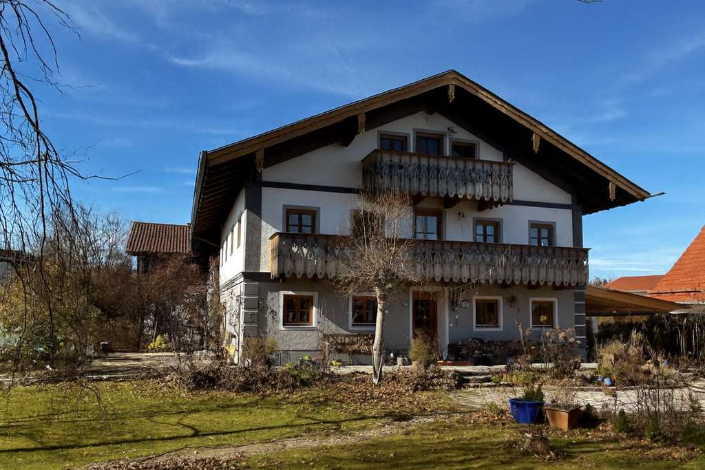 Immobilie in Edling - Saniertes Bauernhaus Baujahr 1868  in ruhiger Ortsrandlage Nähe 83533 Edling/Wasserburg a. Inn - Bild 0