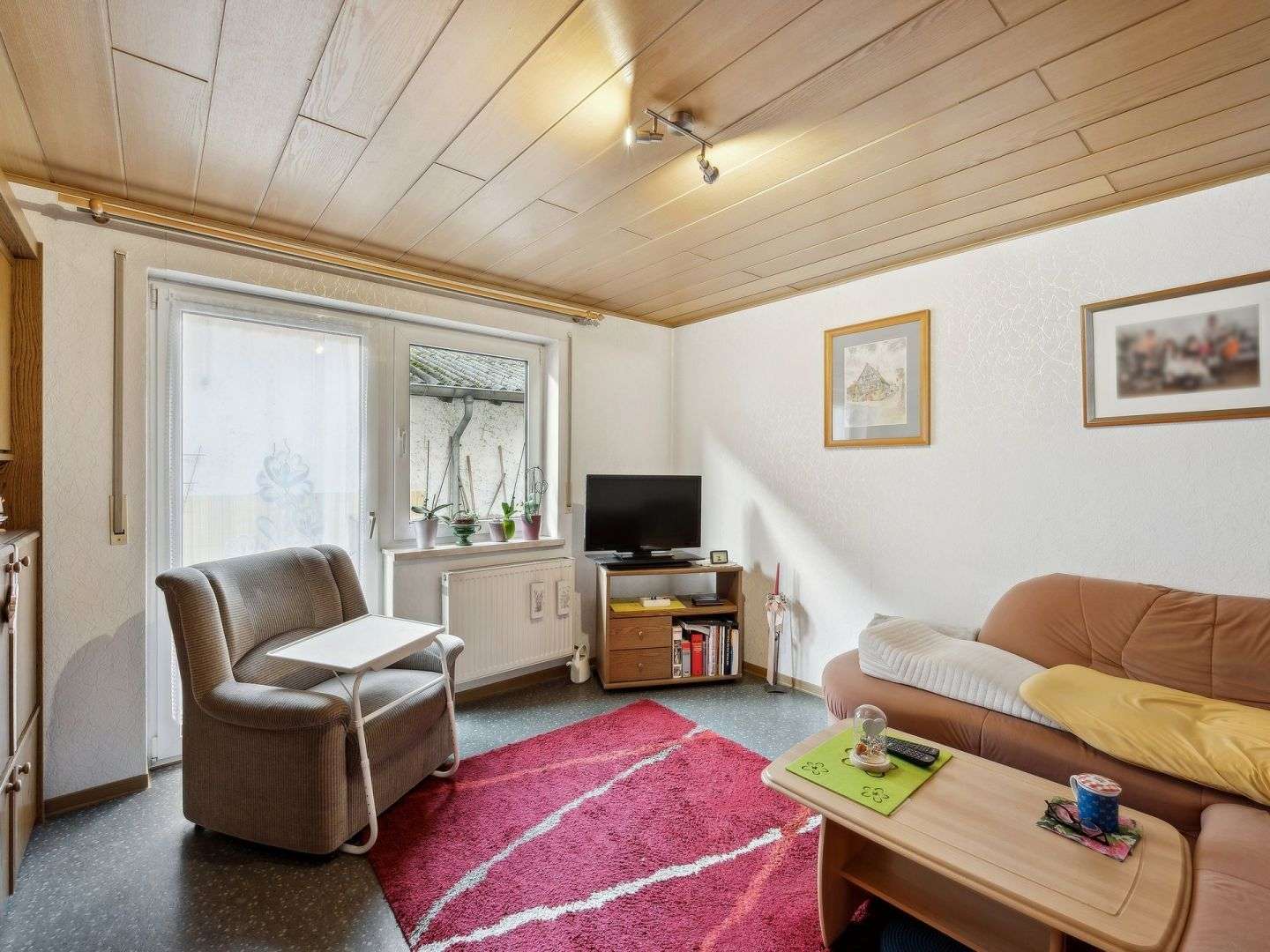 Immobilie in Schweigen-Rechtenbach - Barrierefreie Erdgeschosswohnung (kernsaniert 1992) im Dreifamilienhaus in Schweigen-Rechtenbach - Bild 0