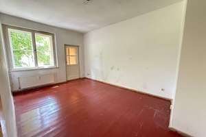 Renovierungsbedürftige 2-Zimmer-Wohnung im Kissingenviertel -  DENKMALGESCHÜTZTE WOHNANLAGE – Die vollständige Adresse der Immobilie erhältst du vom Anbieter., 13189 Pankow (Ortsteil), Berlin – Vorschaubild 2
