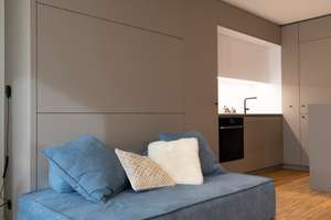 Voll möbliertes Design-Apartment „All in One“ , 7. Stock Westbalkon, OHNE Makler, frei! – Helene-Mayer-Ring 14, 80809 Am Riesenfeld, München – Vorschaubild 2