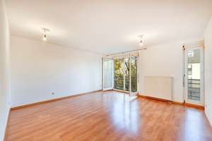 +++ Einbauküche NEU - zentral, bequem & renoviert - französischer Balkon - inklusive TG-Stpl. +++ – Daimlerstraße 54, 70372 Cannstatt-Mitte, Stuttgart – Vorschaubild 1