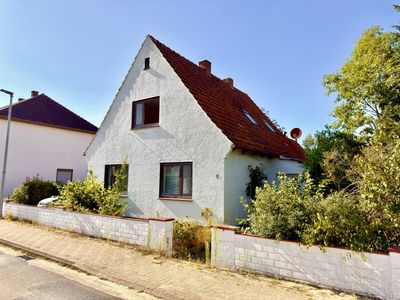 Einfamilienhaus mit Sanierungspotenzial auf Traumgrundstück