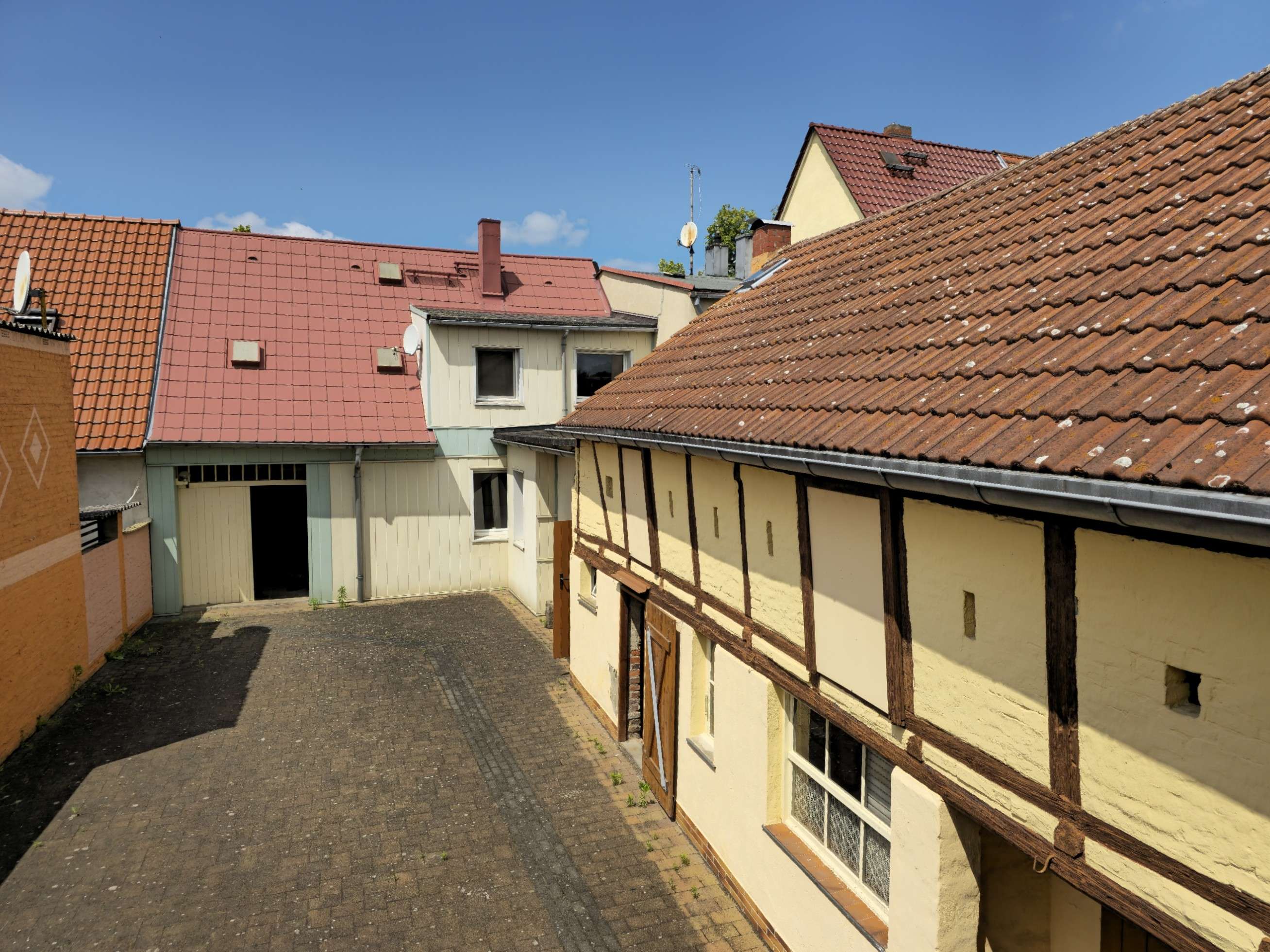 Charmantes Reihenhaus mit historischem Flair und großem Garten im Herzen von Roßlau, Dessau Roßlau – Bild 3