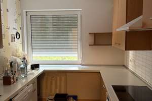 Gepflegte 4-Zimmer-Eigentumswohnung mit modernisiertem Duschbad/WC in bevorzugter Lage – Geschwister-Scholl-Straße 12, 91058 Schönfeld, Erlangen – Vorschaubild 9