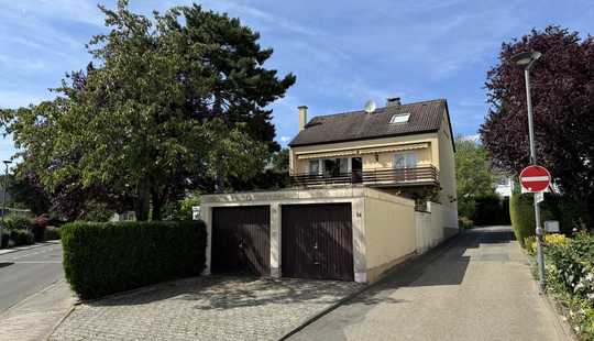 Bild von Attraktive Süd-West-Lage in Kronberg: Einfamilienhaus mit Erweiterungspotential in Erbpacht