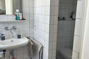 Helle und ruhige 3-Zimmer-Wohnung mit Blick in die Altstadt – Die vollständige Adresse der Immobilie erhältst du vom Anbieter., 53111 Bonn-Castell, Bonn – Vorschaubild 4