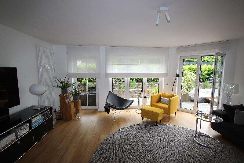 Immobilie in Unkel - Großzügige umfassend sanierte luxuriöse ETW 2 Bäder Terrassen eigener Garten G - Bild 1