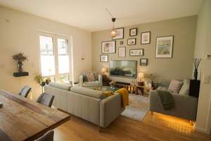 Neubau-Familienidyll mit 2 Gärten und 4 Zimmern – Die vollständige Adresse der Immobilie erhältst du vom Anbieter., 12437 Baumschulenweg, Berlin – Vorschaubild 2
