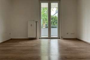 Praktische 2-Raum-Wohnung mit großem Balkon! Bezugsfertig renoviert! – Bochumer Landstr. 250, 45276 Freisenbruch, Essen – Vorschaubild 4