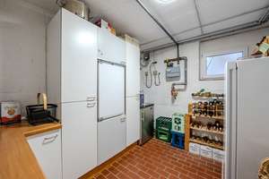 Ihr Zuhause in Hüls – stilvoll modernisiert, gepflegt und sofort bezugsbereit mit PV und Wallbox – Die vollständige Adresse der Immobilie erhältst du vom Anbieter., 47839 Hüls, Krefeld – Vorschaubild 36