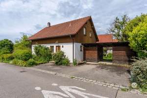 LFI | Freistehendes Einfamilienhaus mit tollem Grundstück und viel Potenzial | mit Einliegerwohnung – Am Käferhölzle 7, 79713 Bad Säckingen – Vorschaubild 2