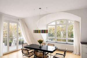 Leben wie im Haus - 142 m² am Grunewald, Stellplatz , 4 Zimmer, 2 Bäder und 2 Terrassen & Wall-Box – Die vollständige Adresse der Immobilie erhältst du vom Anbieter., 14195 Schmargendorf, Berlin – Vorschaubild 2