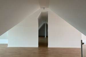 Helle 4-Zimmer-Maisonette mit Balkon und EBK in Angermund – 40489 Angermund, Düsseldorf – Vorschaubild 14