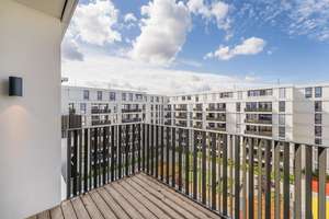 Wunderschöne * Staffelgeschosswohnung * Terrasse * Teileinbauküche * TG Stellplatz – Fritz-Riedel-Str. 16, 10407 Prenzlauer Berg, Berlin – Vorschaubild 2